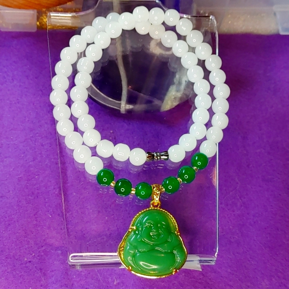 Crystal beads Necklace with Buddha jade pendant (white jade/green jade beads)